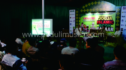 Peduli Muslim di Jogja Islamic Book Bazar 2013