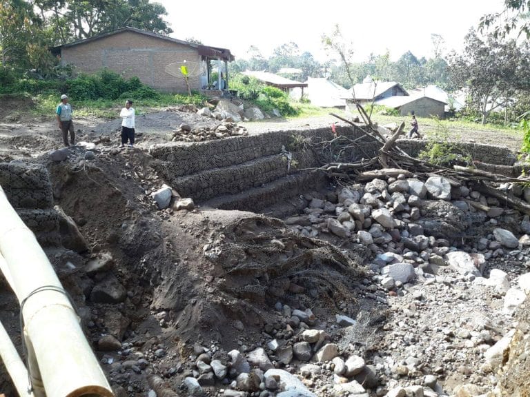 Donasi Bantuan Peduli Korban Erupsi Sinabung 2015