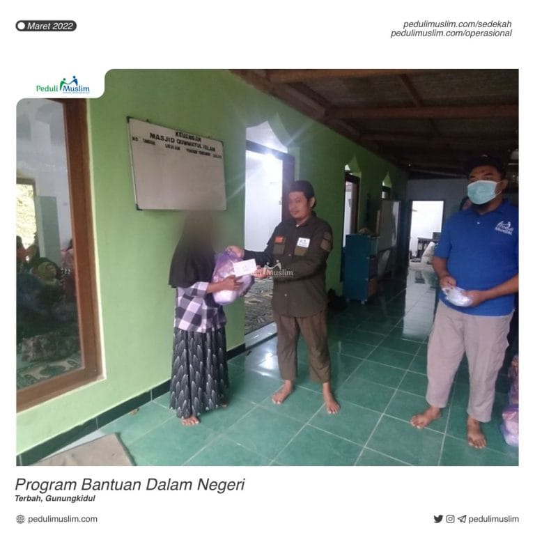 Bantuan untuk Dhuafa di Terbah, Gunungkidul