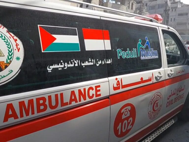 Ambulance Peduli Muslim di Gaza